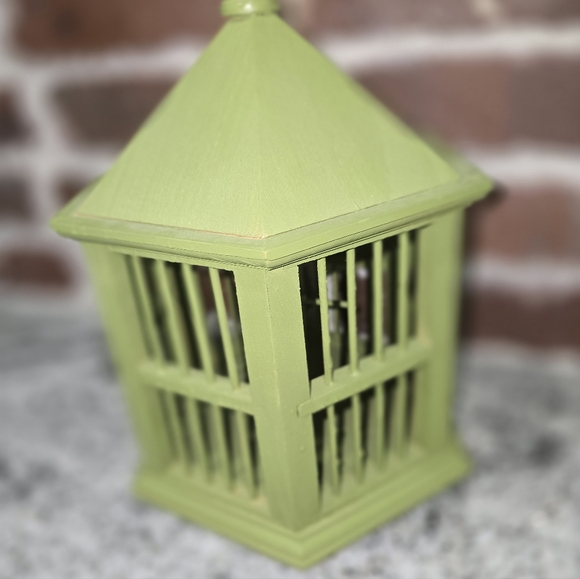 Victorian Style Birdcage That Has Handmade Bird. - Picture 2 of 5